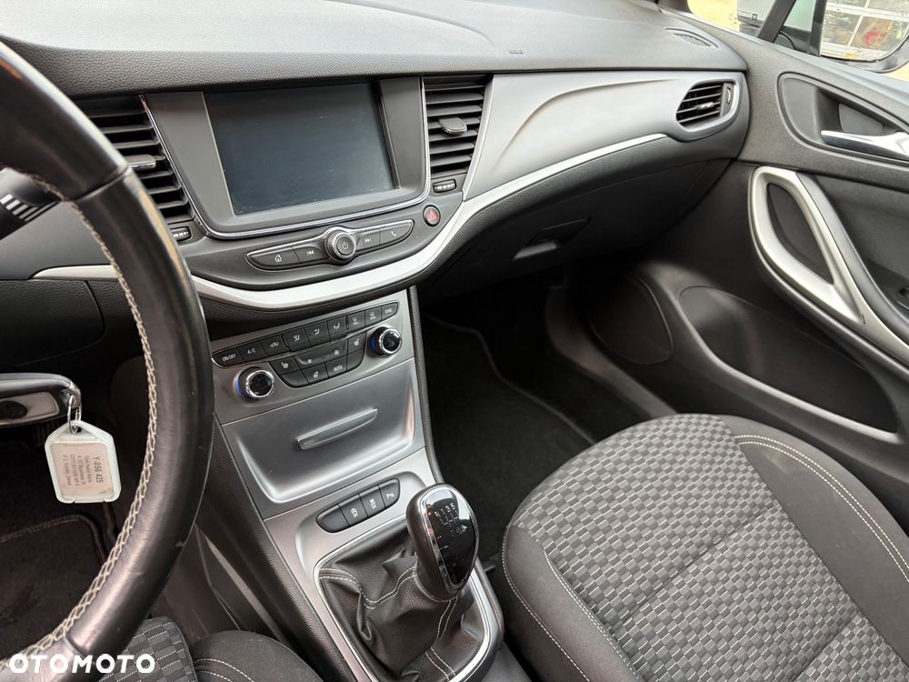 Opel Astra 1.6 D Start/Stop Dynamic - 7