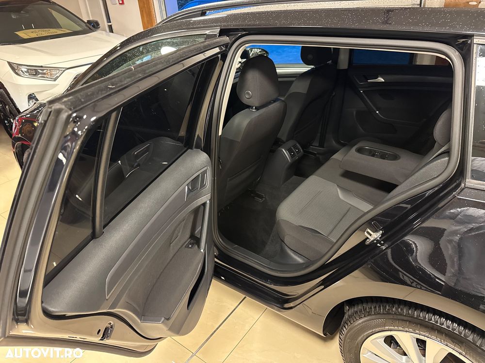 Volkswagen Golf 1.6 TDI BlueMotion Technology DSG Comfortline - 9