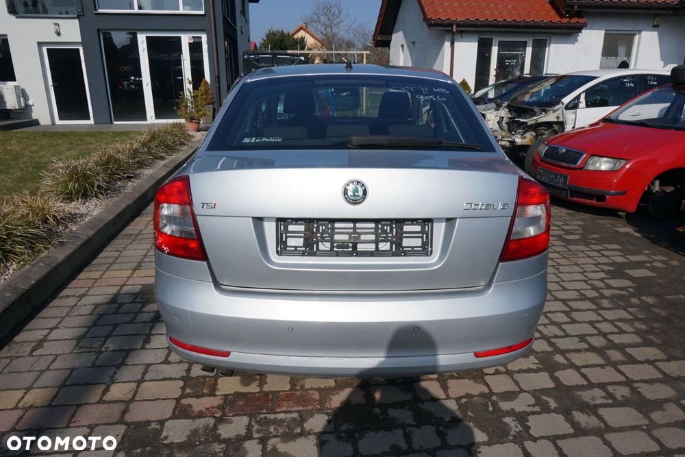 SKODA OCTAVIA II LIFT 5D HB 2010 9156 1.8 FSI CDAA 160KM MDP SREBRNY na części - 4