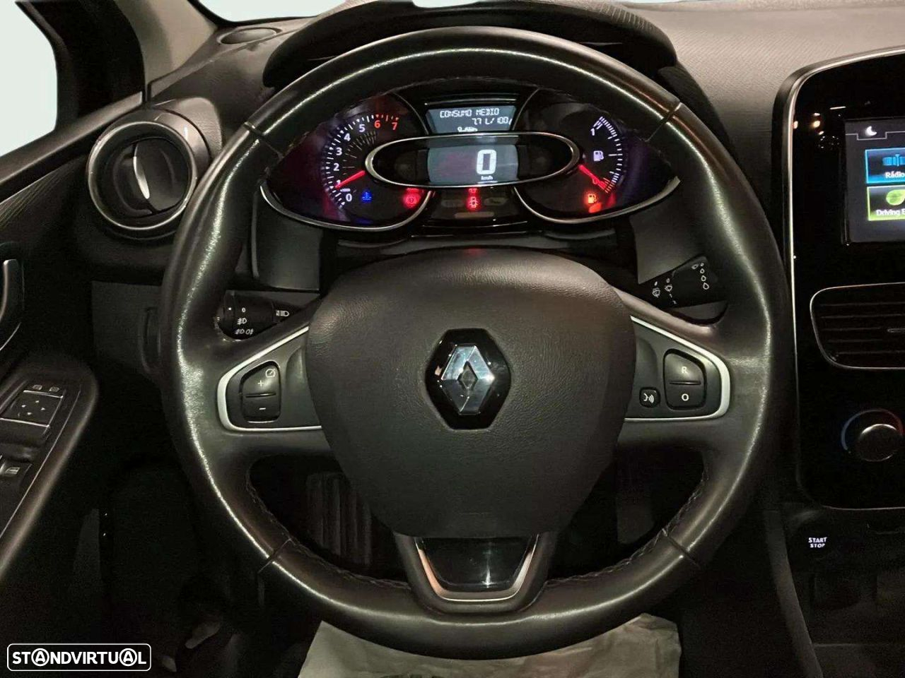 Renault Clio Sport Tourer 0.9 TCe Limited - 11
