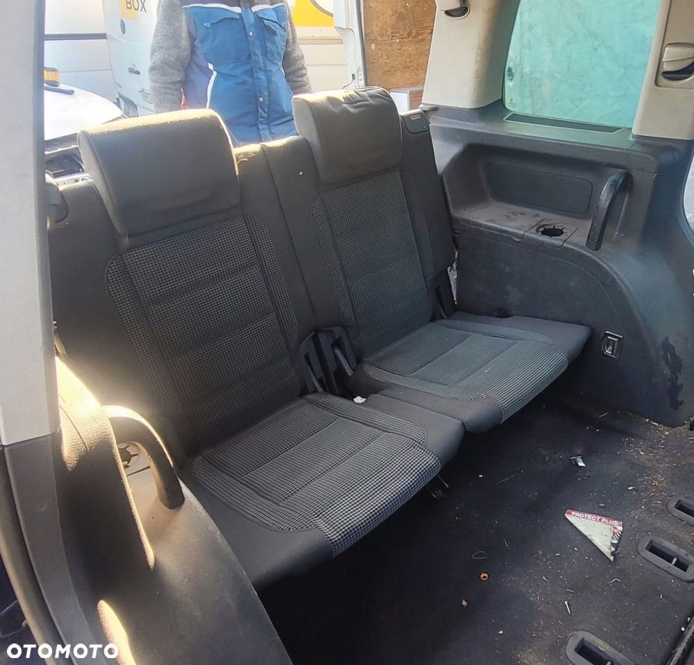 VW Touran 2,0 TDI 140KM 04-08 fotele 3 rząd 2osobowy - 2