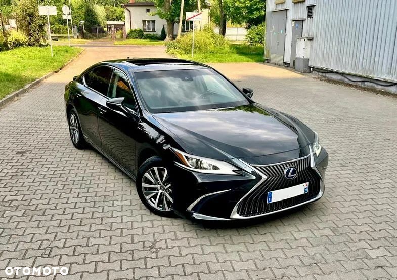 Lexus ES - 1