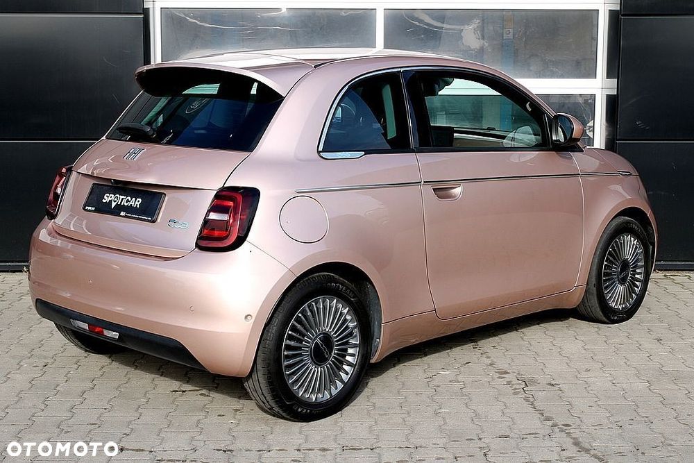 Fiat 500e - 14