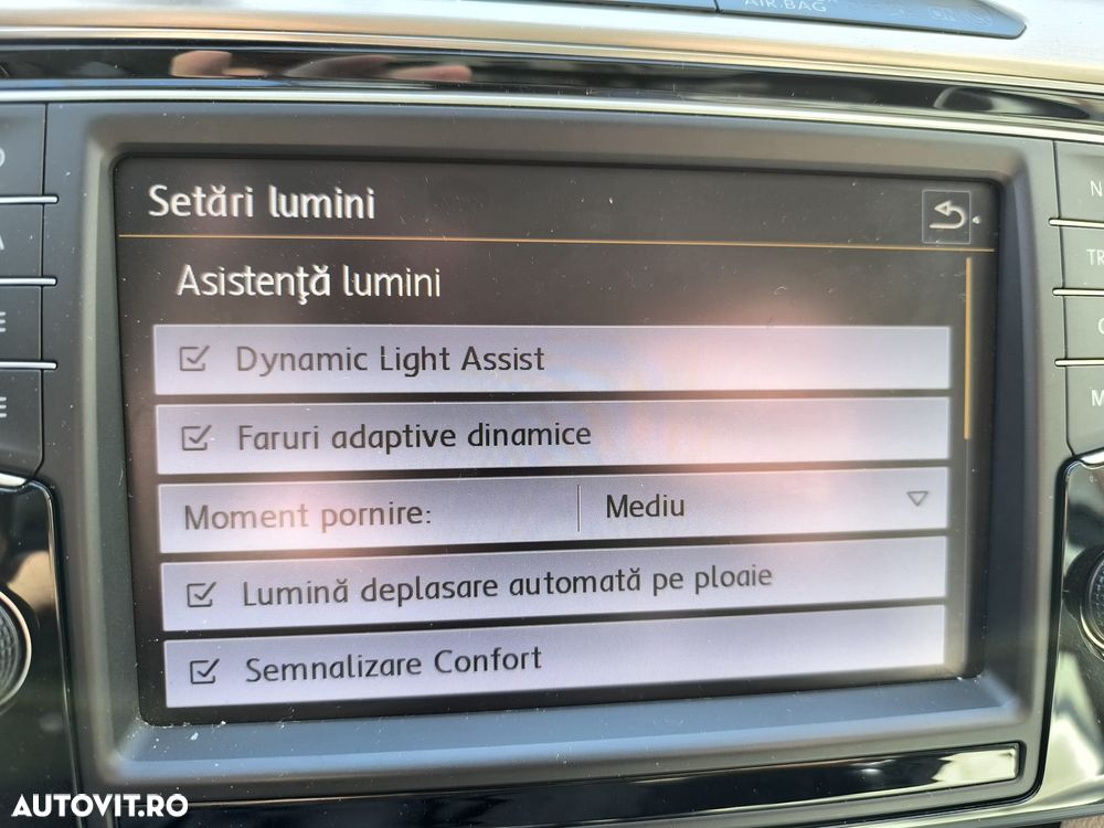 Volkswagen Passat 2.0 TDI SCR DSG Highline - 24