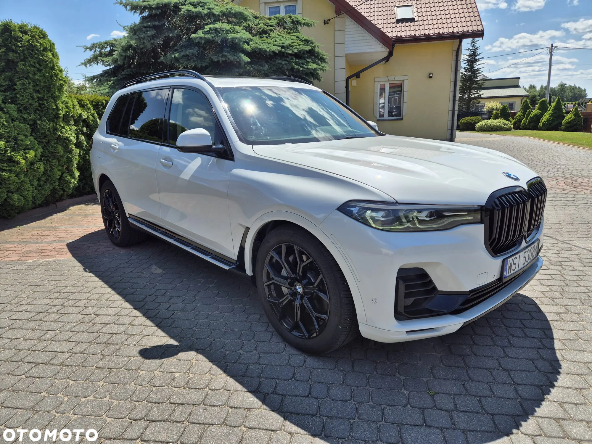 BMW X7 xDrive40i - 16