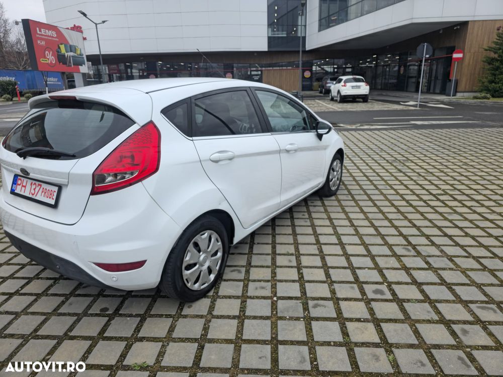 Ford Fiesta 1.6 TDCI DPF Titanium - 4