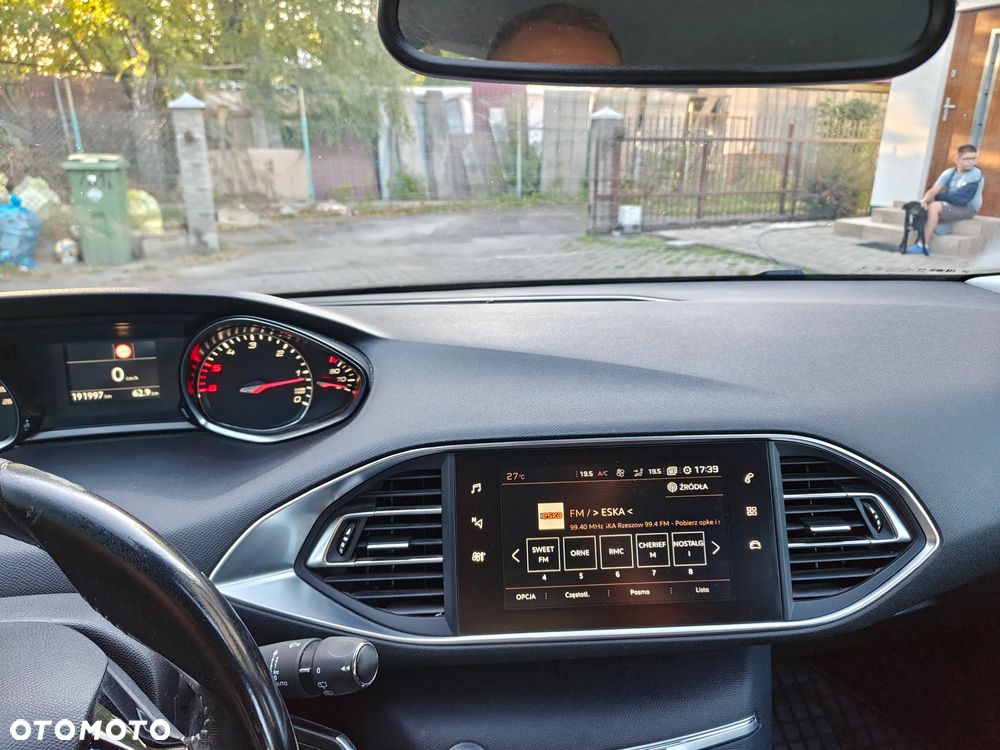 Peugeot 308 1.6 BlueHDi Business Line S&S - 19