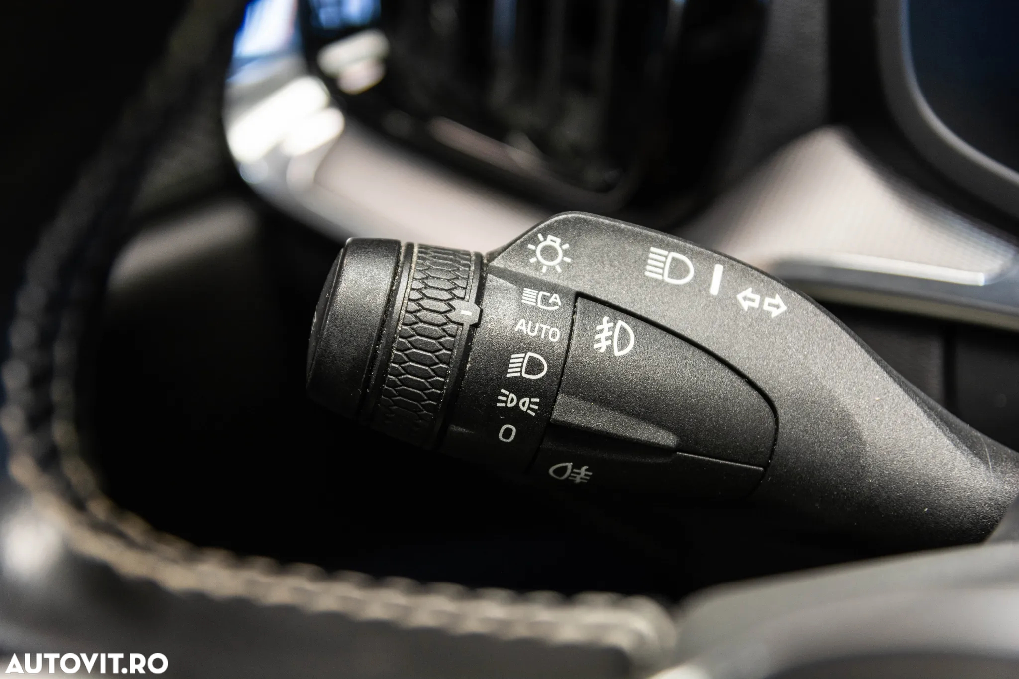 Volvo S60 T5 AWD R-Design - 25