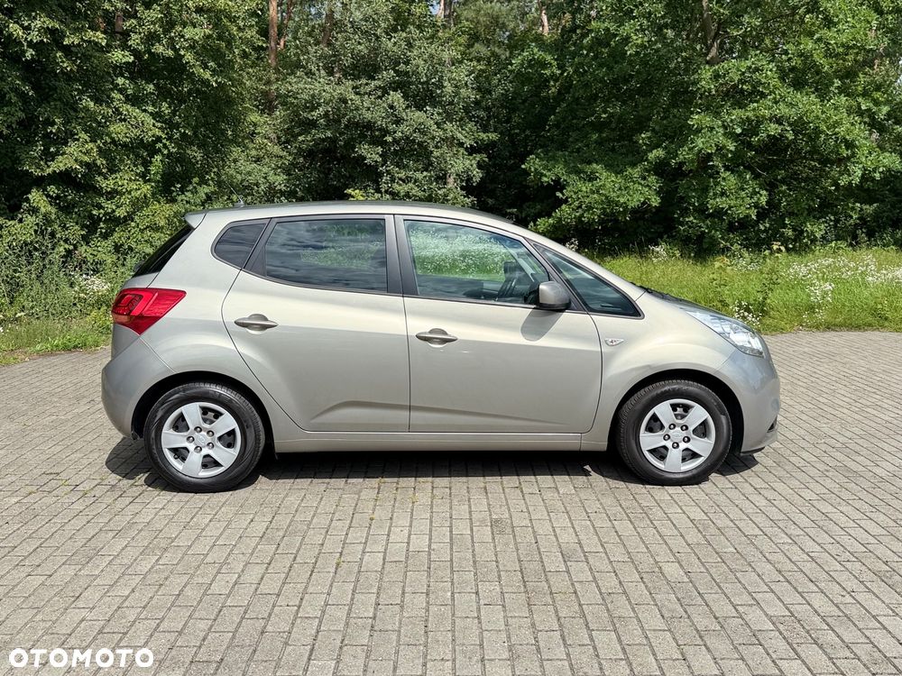 Kia Venga 1.4 CVVT Business Line - 25