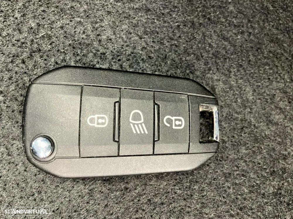 Peugeot 208 1.2 PureTech Active Pack - 15