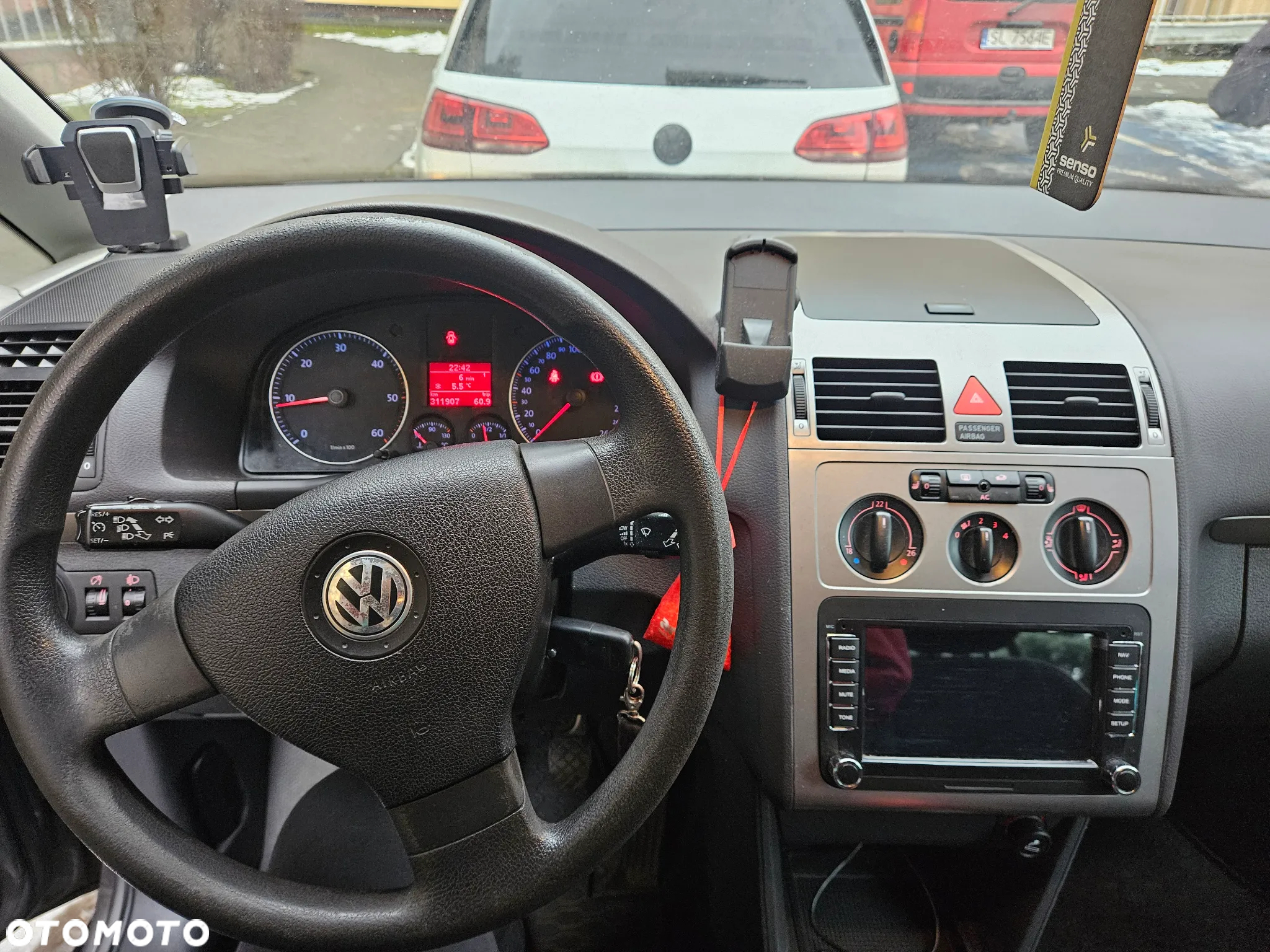 Volkswagen Touran 1.9 TDI Conceptline - 3