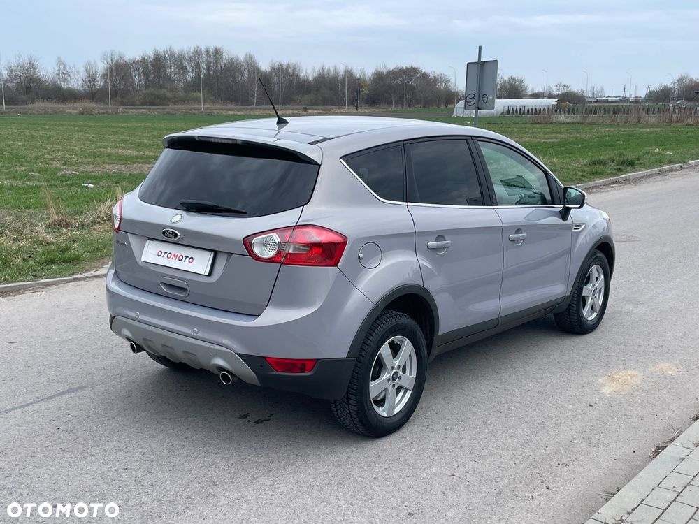 Ford Kuga 2.0 TDCi 2x4 Champions Edition - 29
