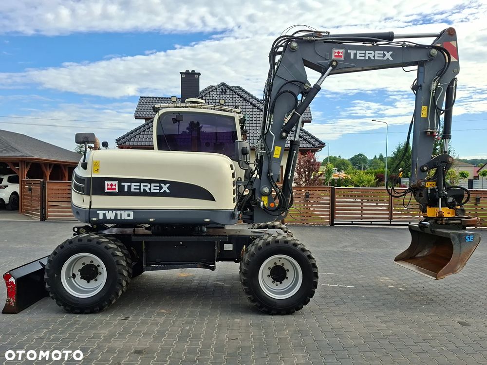 Terex SCHAEFF TW110 ROTOTILT ze szczypcami - 7