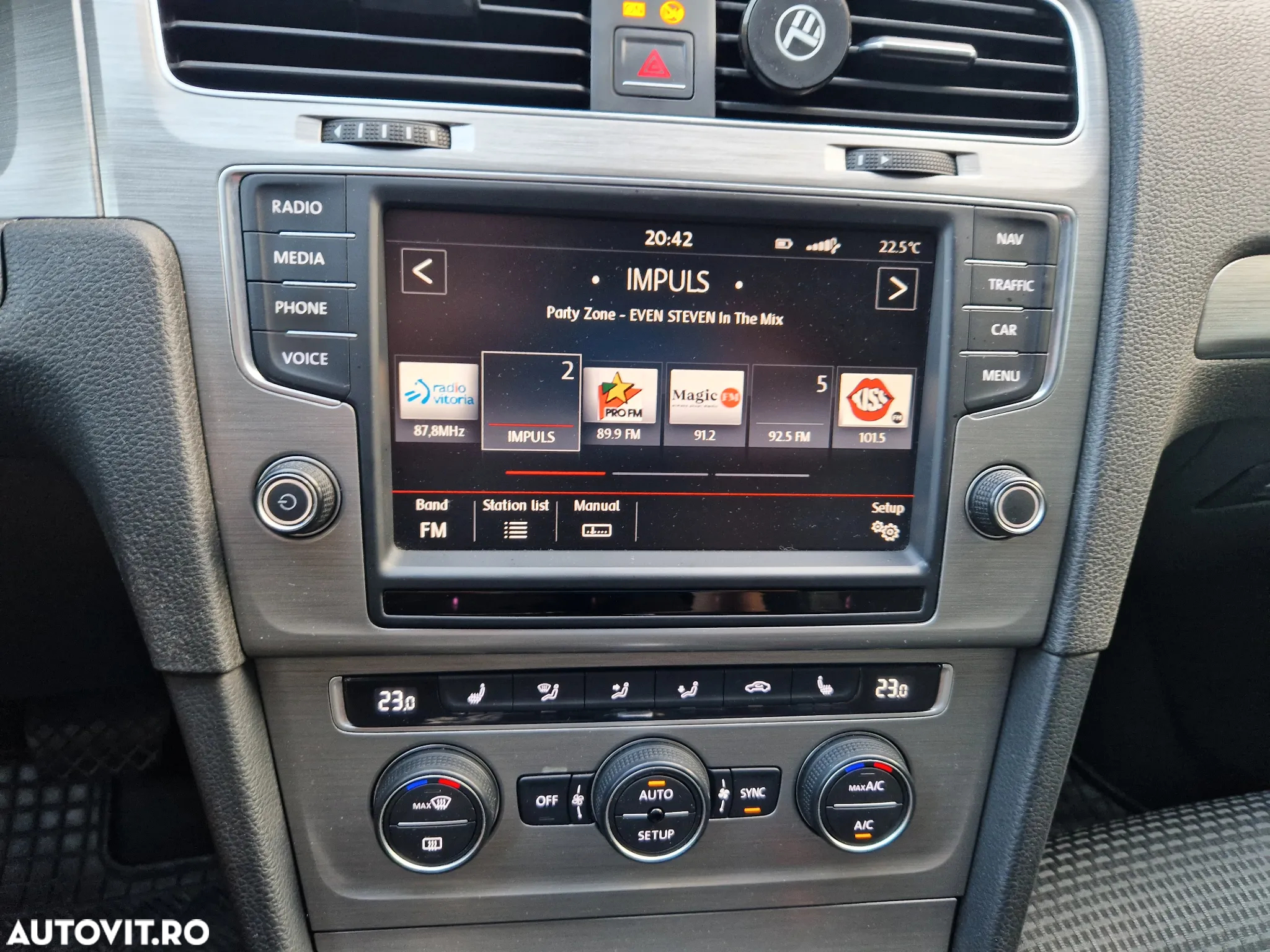 Volkswagen Golf 2.0 TDI DSG BMT Highline - 9