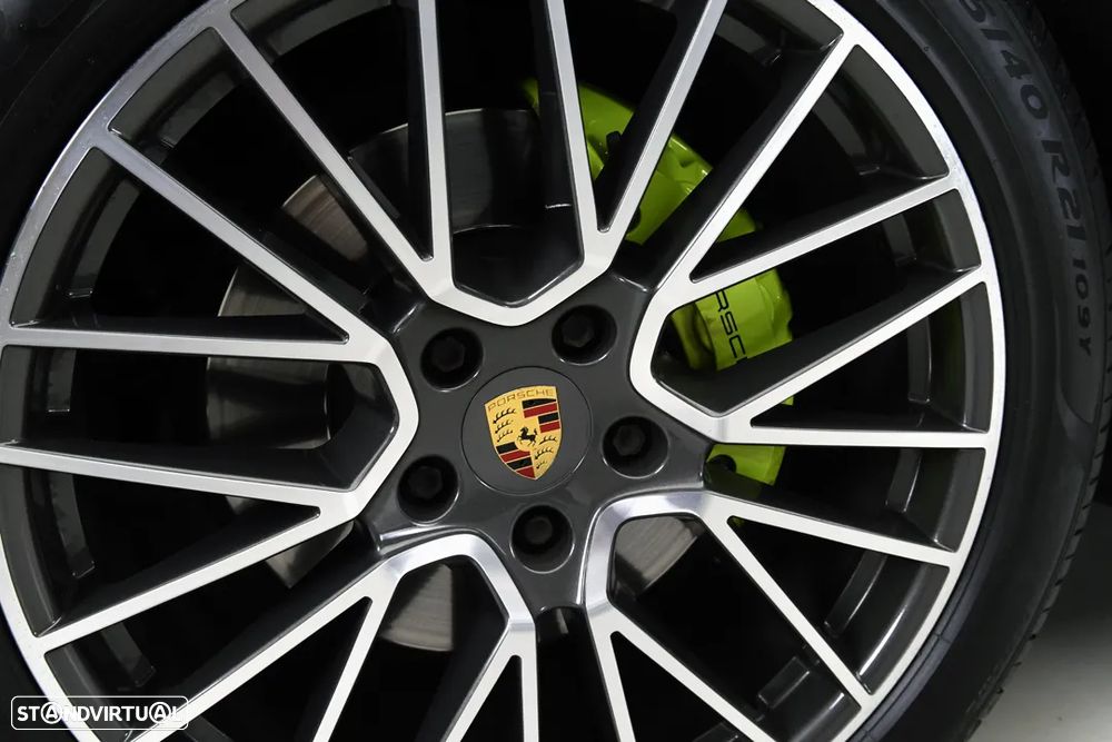 Porsche Cayenne E-Hybrid — fotografia 7