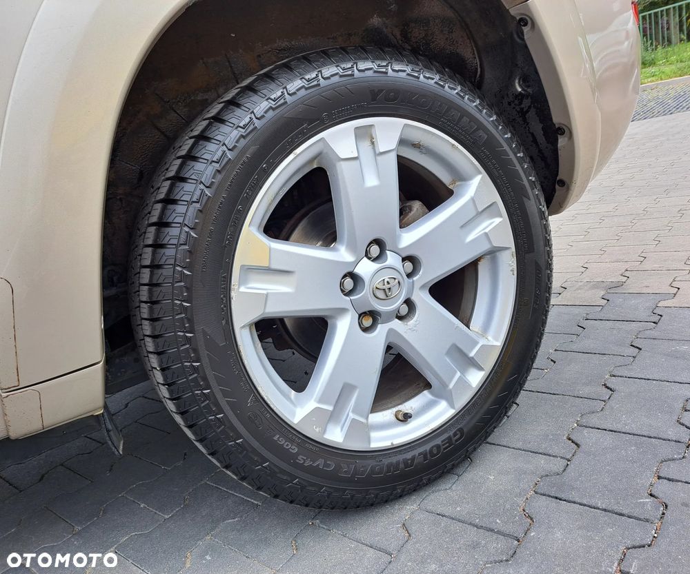 Toyota RAV4 - 13