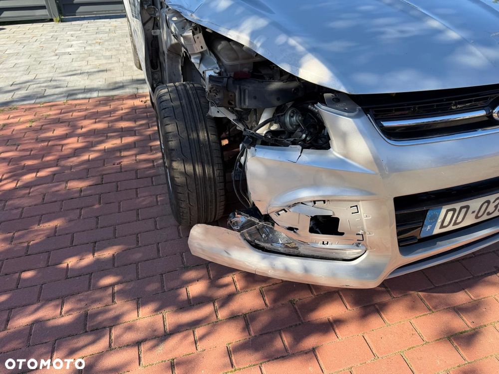 Ford Kuga - 18