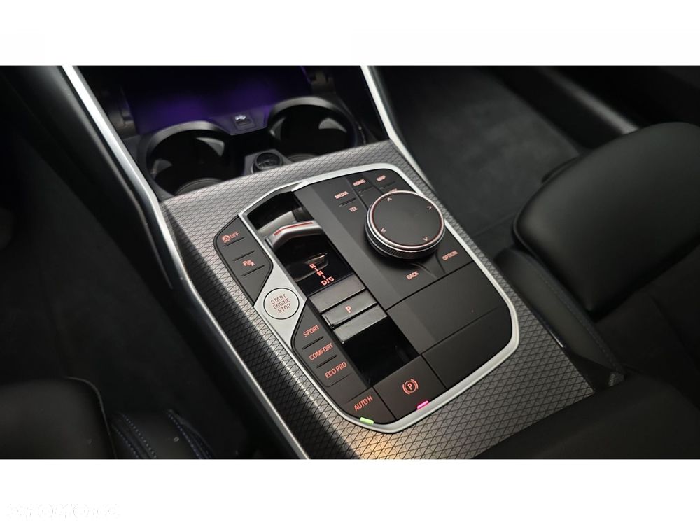 BMW Seria 3 320d xDrive mHEV M Sport - 22