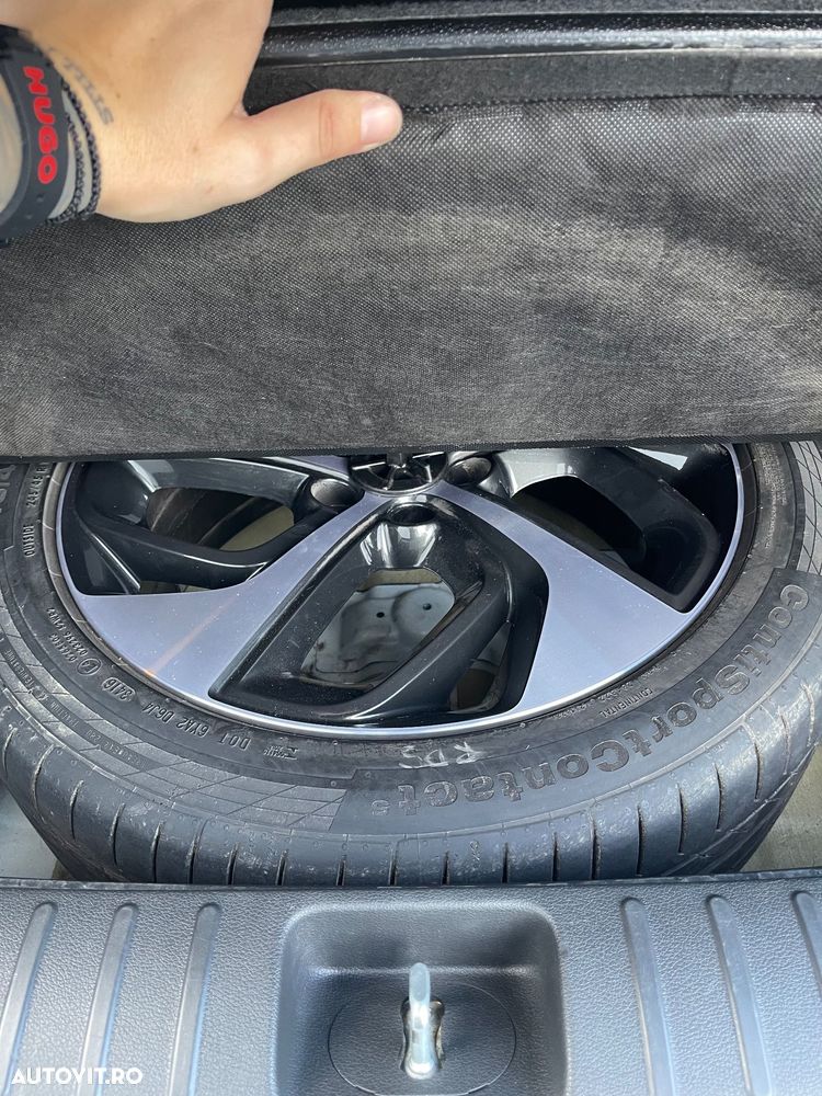 Hyundai Tucson blue 1.7 CRDi 2WD DCT Premium - 19