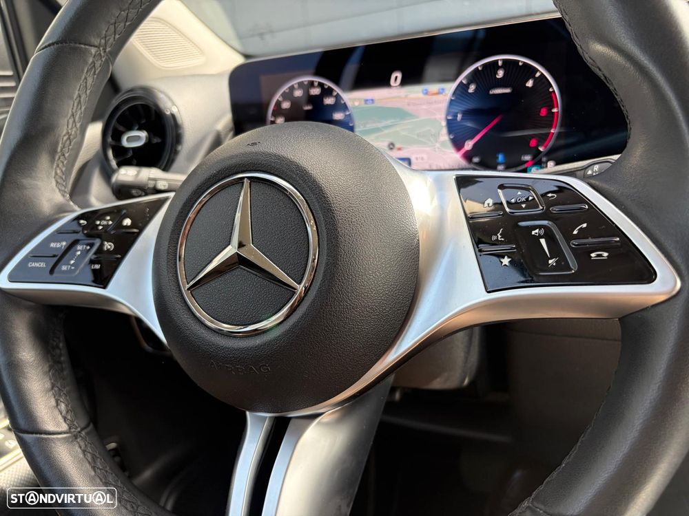 Mercedes-Benz GLB 180 d Progressive - 10