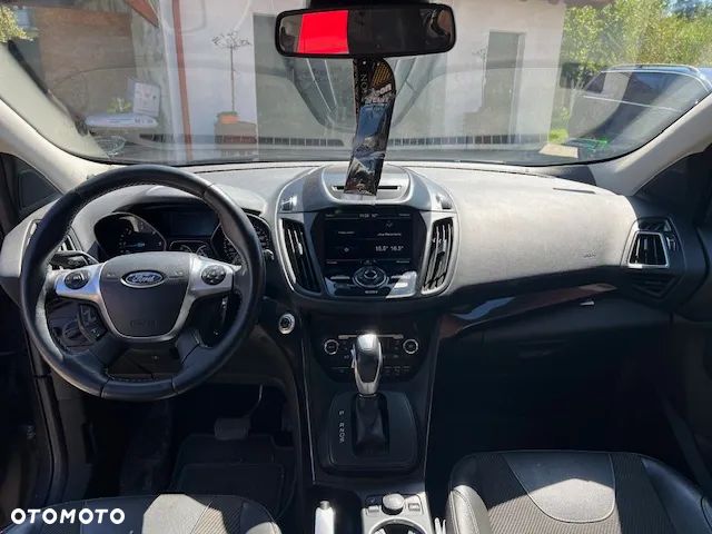 Ford Kuga - 12