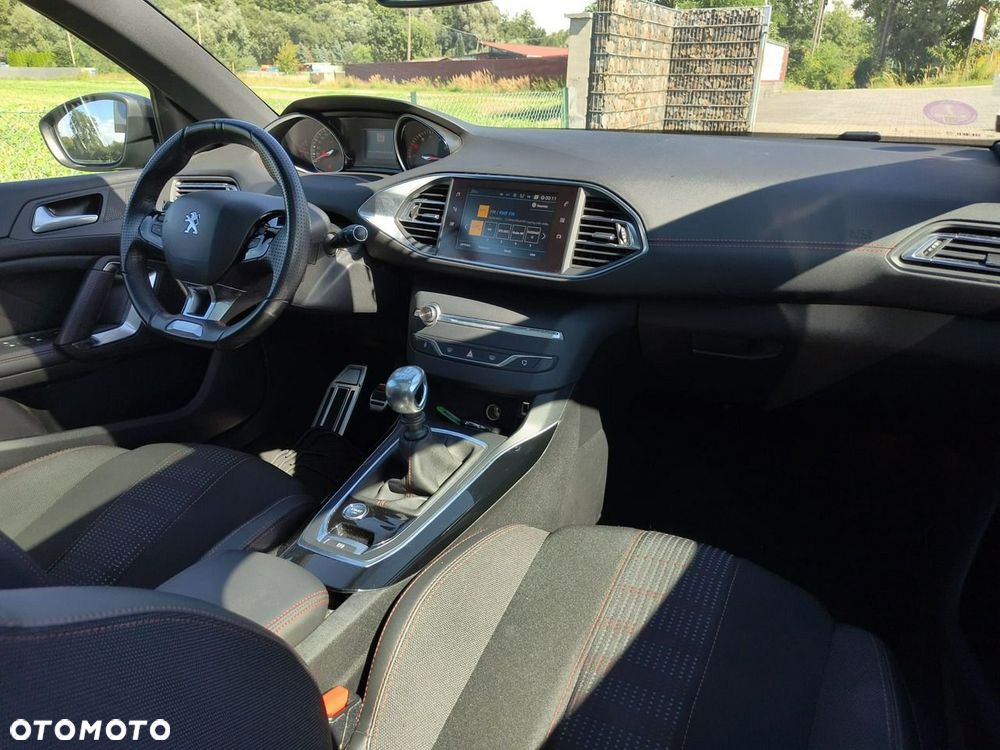 Peugeot 308 - 11