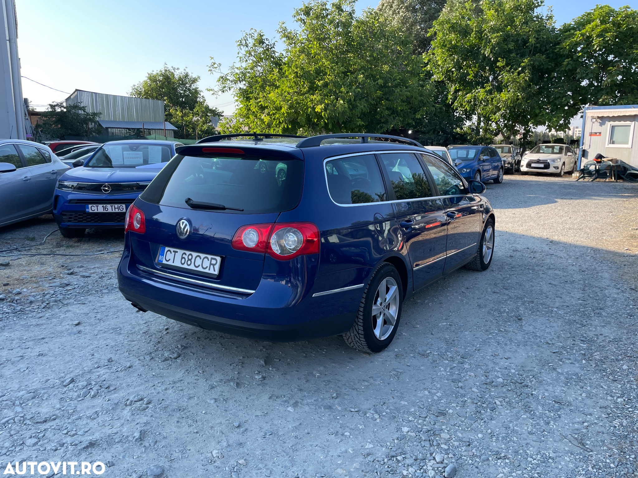 Volkswagen Passat - 16