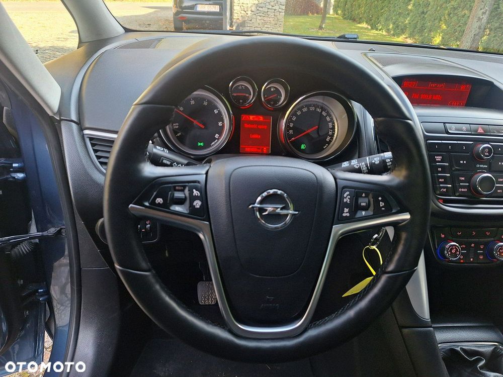 Opel Zafira - 13