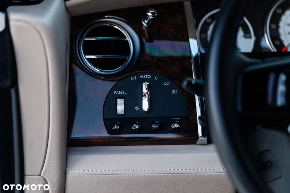 Rolls-Royce Wraith Black Badge - 23