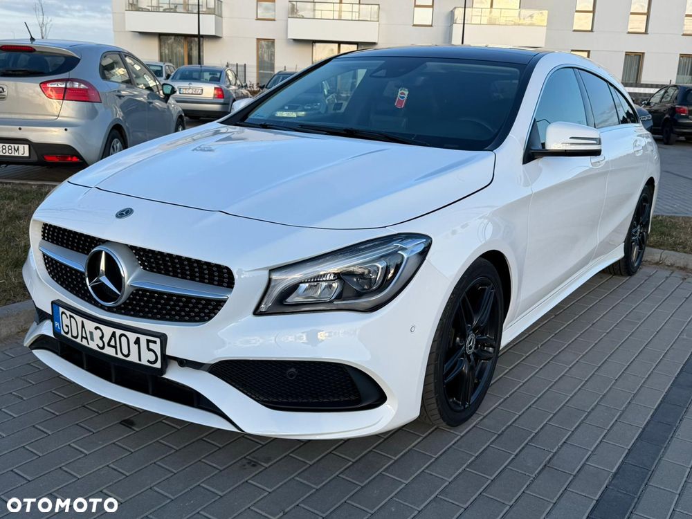 Mercedes-Benz CLA 220 4-Matic AMG Line - 4