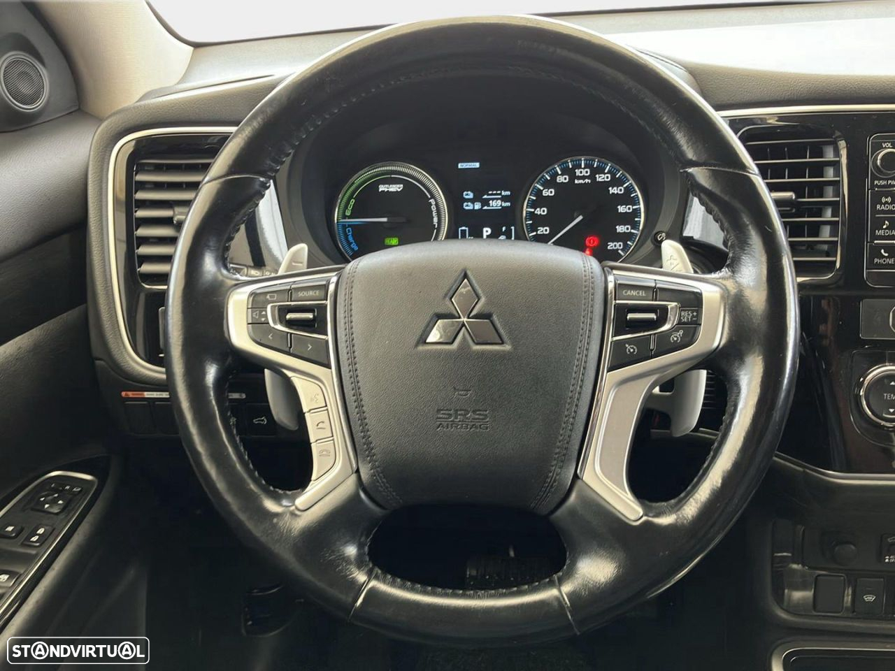 Mitsubishi Outlander 2.0 PHEV Intense Navi - 10