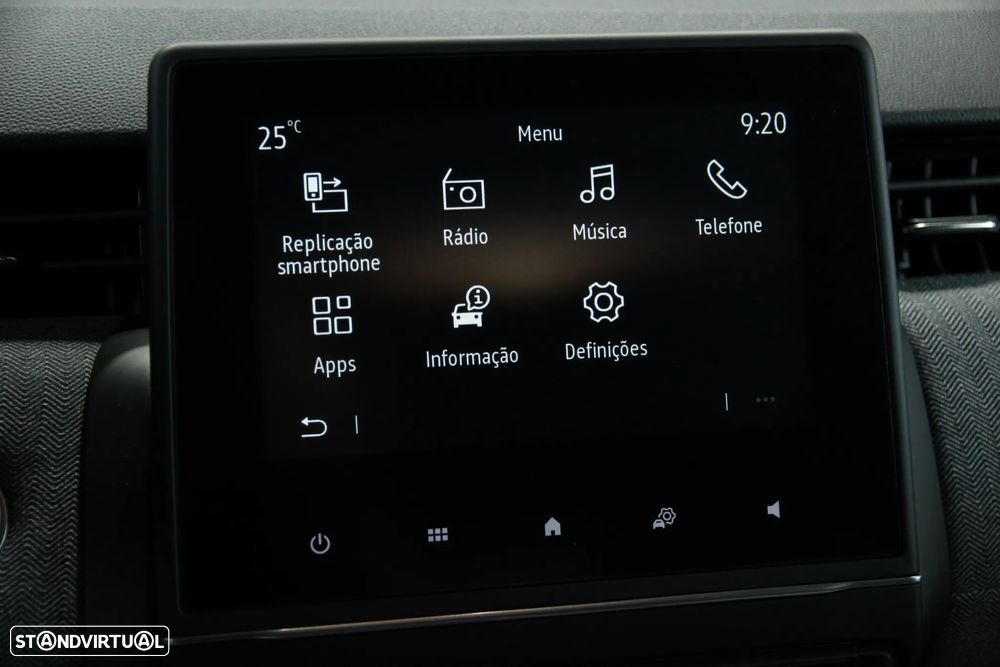 Renault Clio 1.0 TCe Techno Bi-Fuel - 22