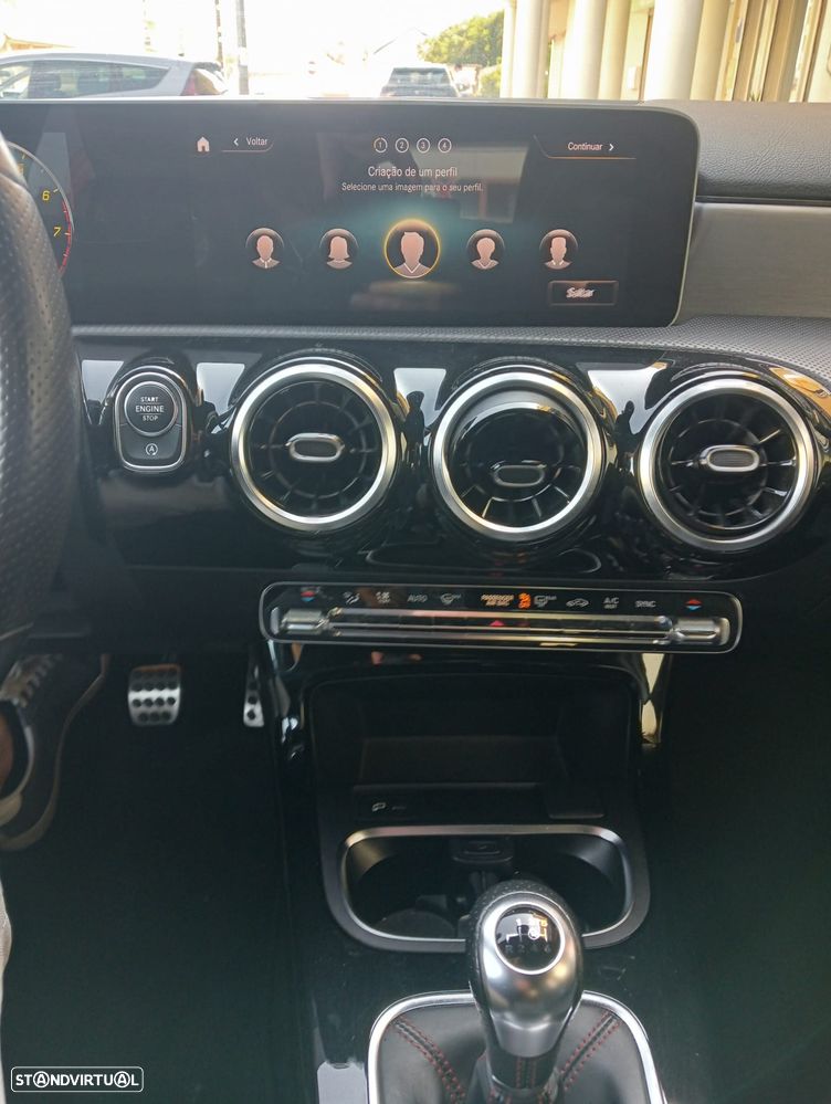 Mercedes-Benz A 160 AMG Line - 4