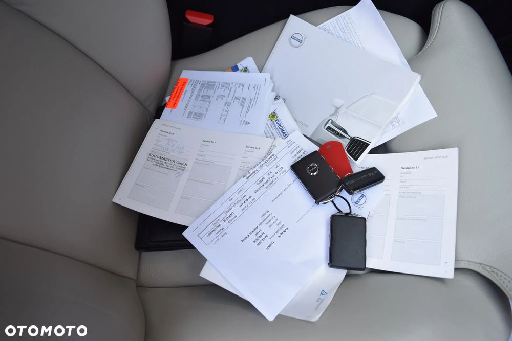 Volvo XC 60 D4 AWD Geartronic Momentum - 41