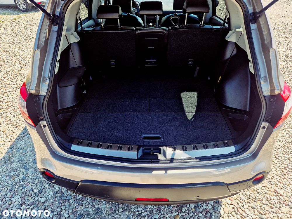 Nissan Qashqai+2 2.0 Tekna Premium - 32