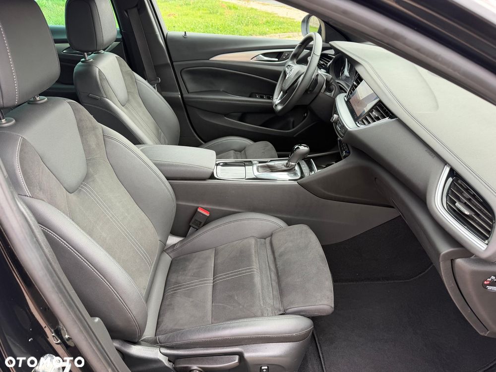 Opel Insignia 2.0 CDTI Elegance S&S - 38