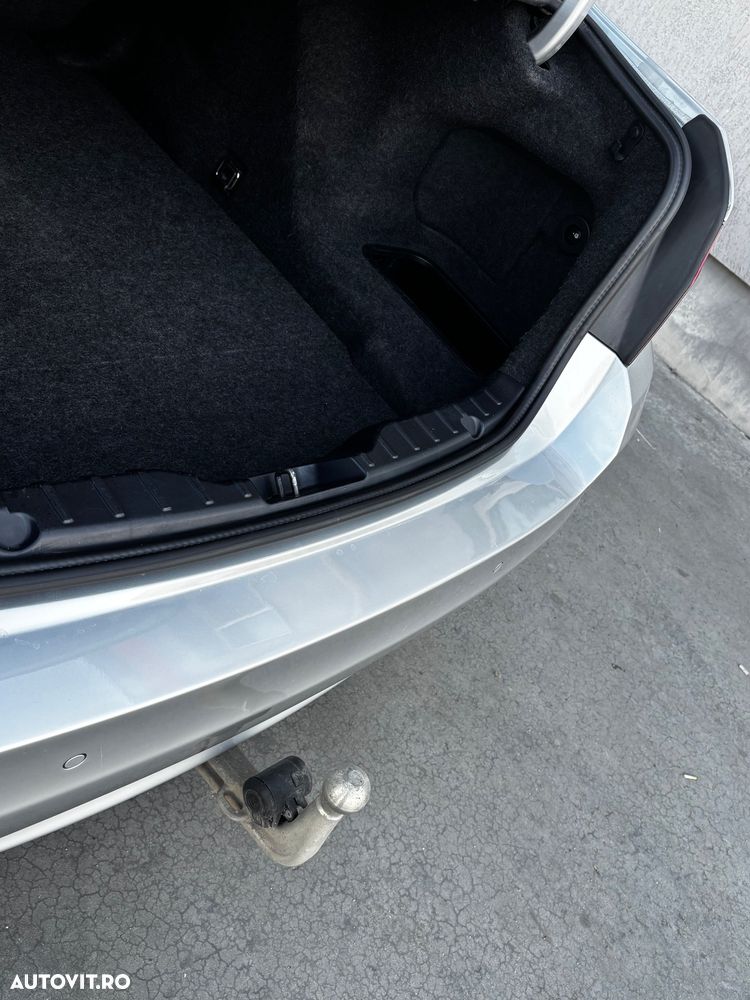BMW Seria 5 520d Aut. - 9
