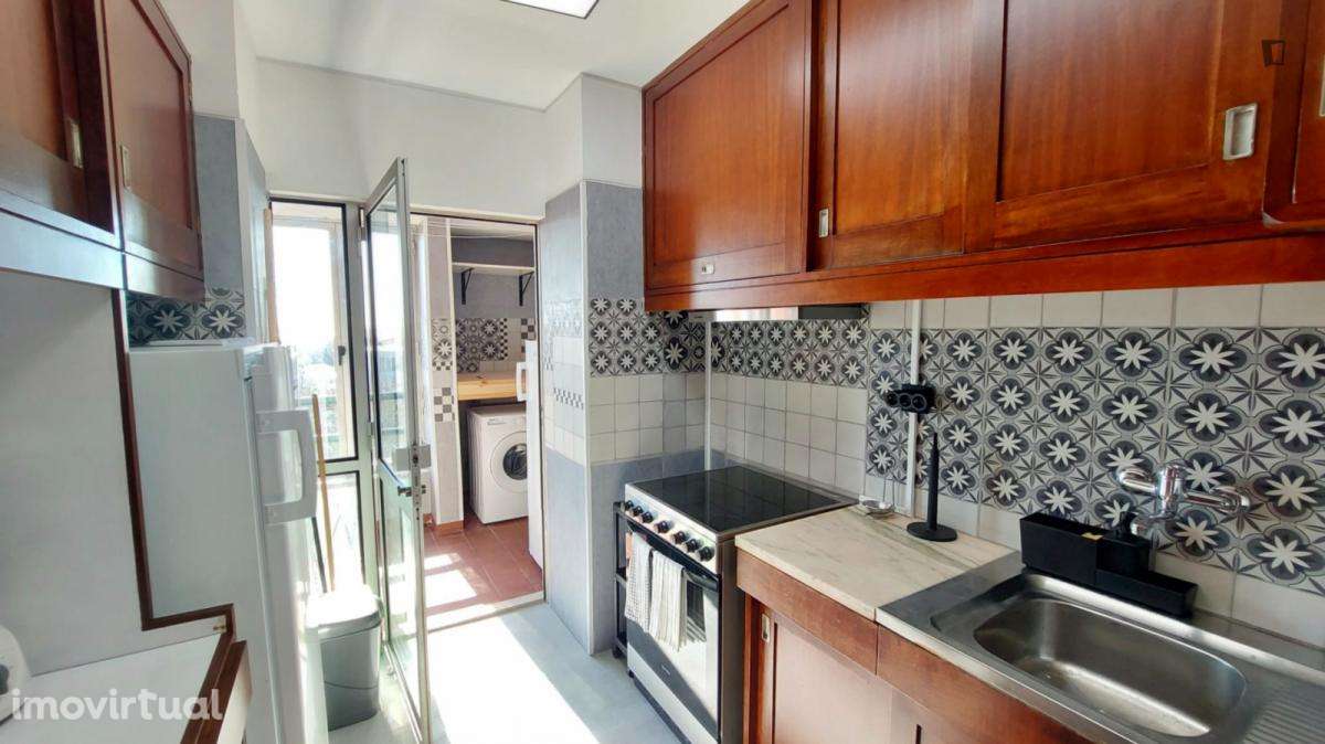 Quarto - localizado em Senhora da Hora Porto - Grande imagem: 3/12