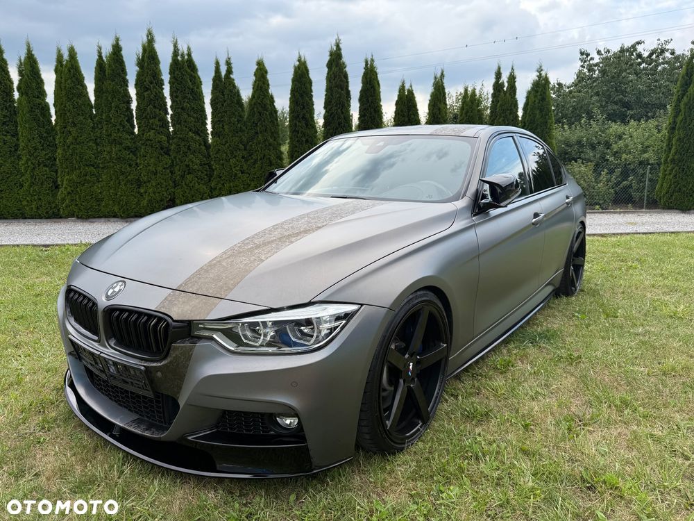 BMW Seria 3 340i xDrive M Sport - 21