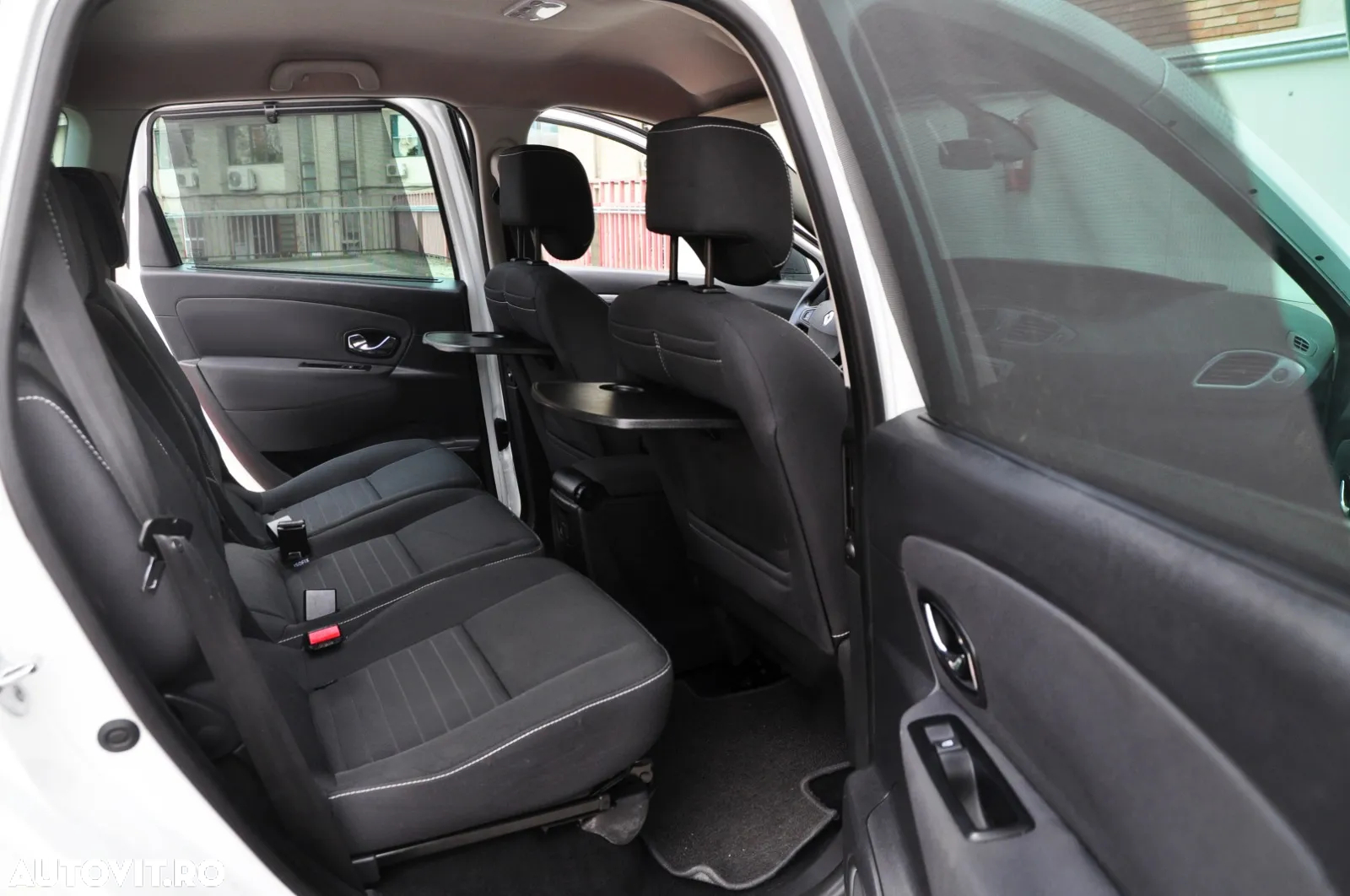Renault Scenic dCi 110 LIMITED - 14