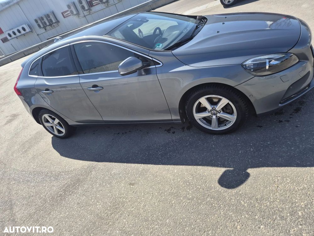 Volvo V40 D4 Summum - 5