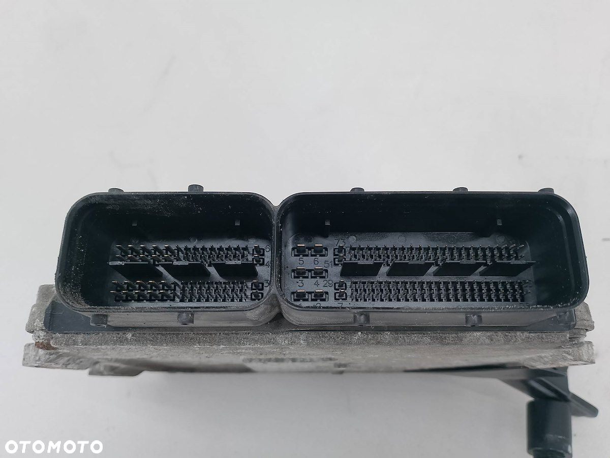 KOMPUTER, STEROWNIK FIAT GRANDE PUNTO 51826696 1.3 JTD - 2