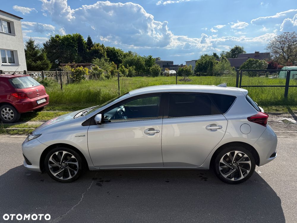 Toyota Auris Hybrid 135 Prestige - 3