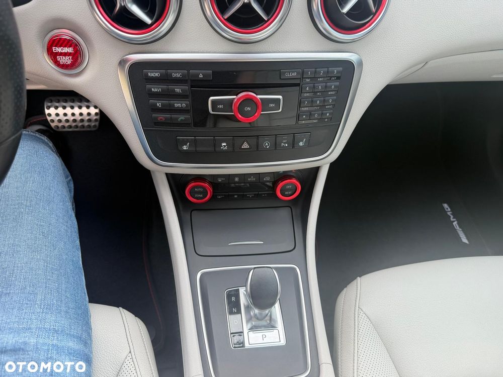 Mercedes-Benz Klasa A 45 AMG 4Matic AMG Speedshift 7G-DCT - 21