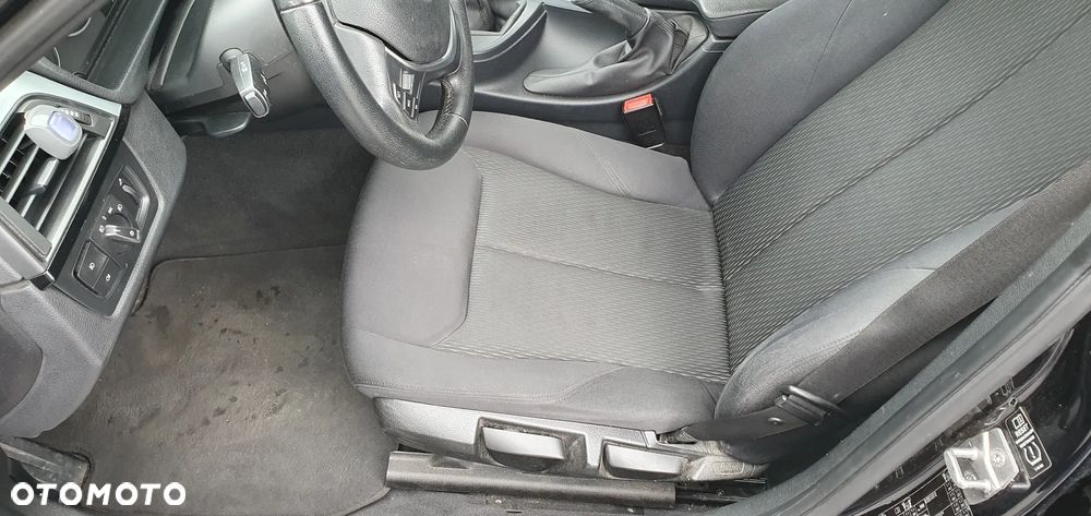 BMW Seria 3 320d - 20
