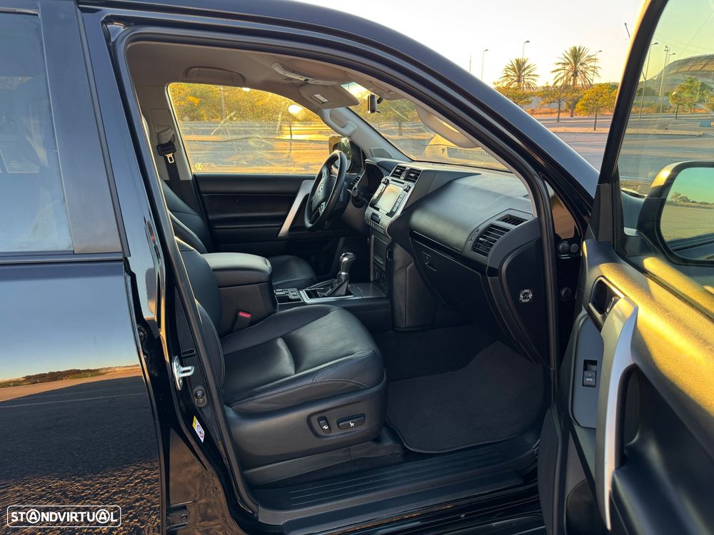 Toyota Land Cruiser Prado - 18