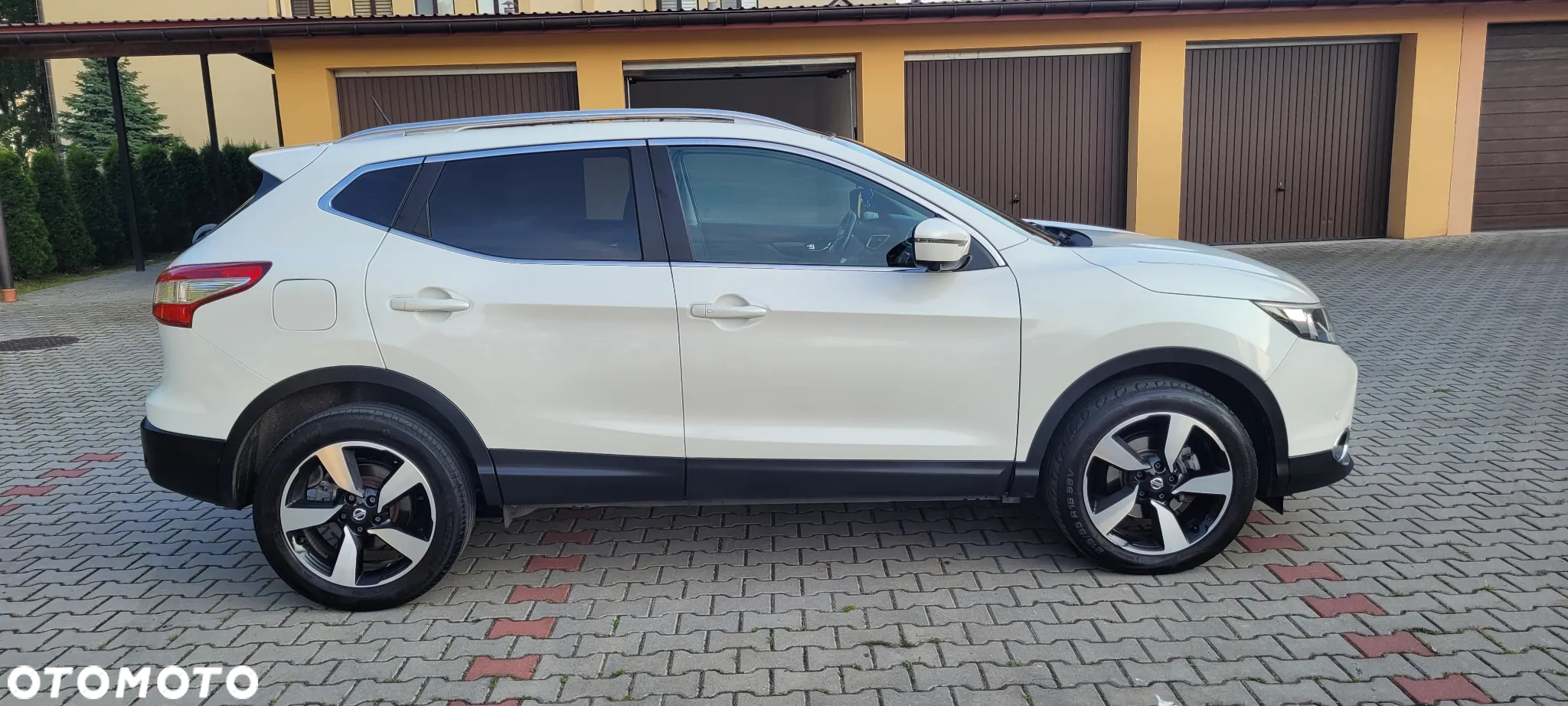 Nissan Qashqai 1.2 DIG-T Xtronic 360 - 4