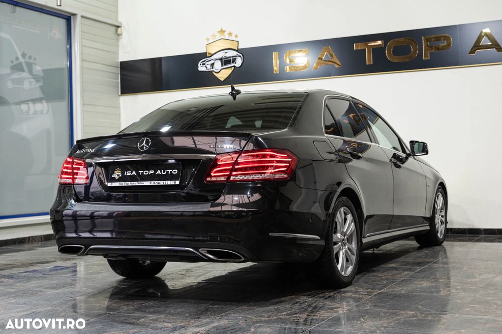 Mercedes-Benz E 220 BlueTEC 9G-TRONIC Avantgarde - 4