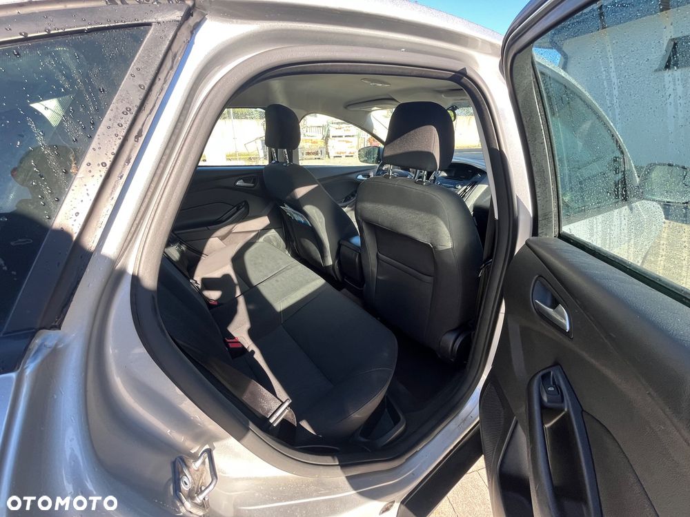Ford Focus - 28