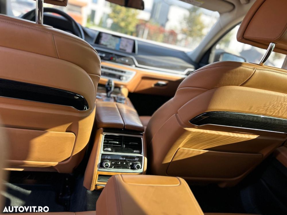 BMW Seria 7 730d xDrive - 14